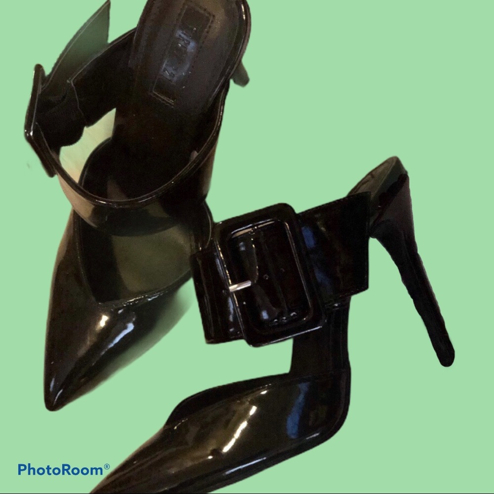 🎩 Black Spike Stiletto Mule with Pointed Toe